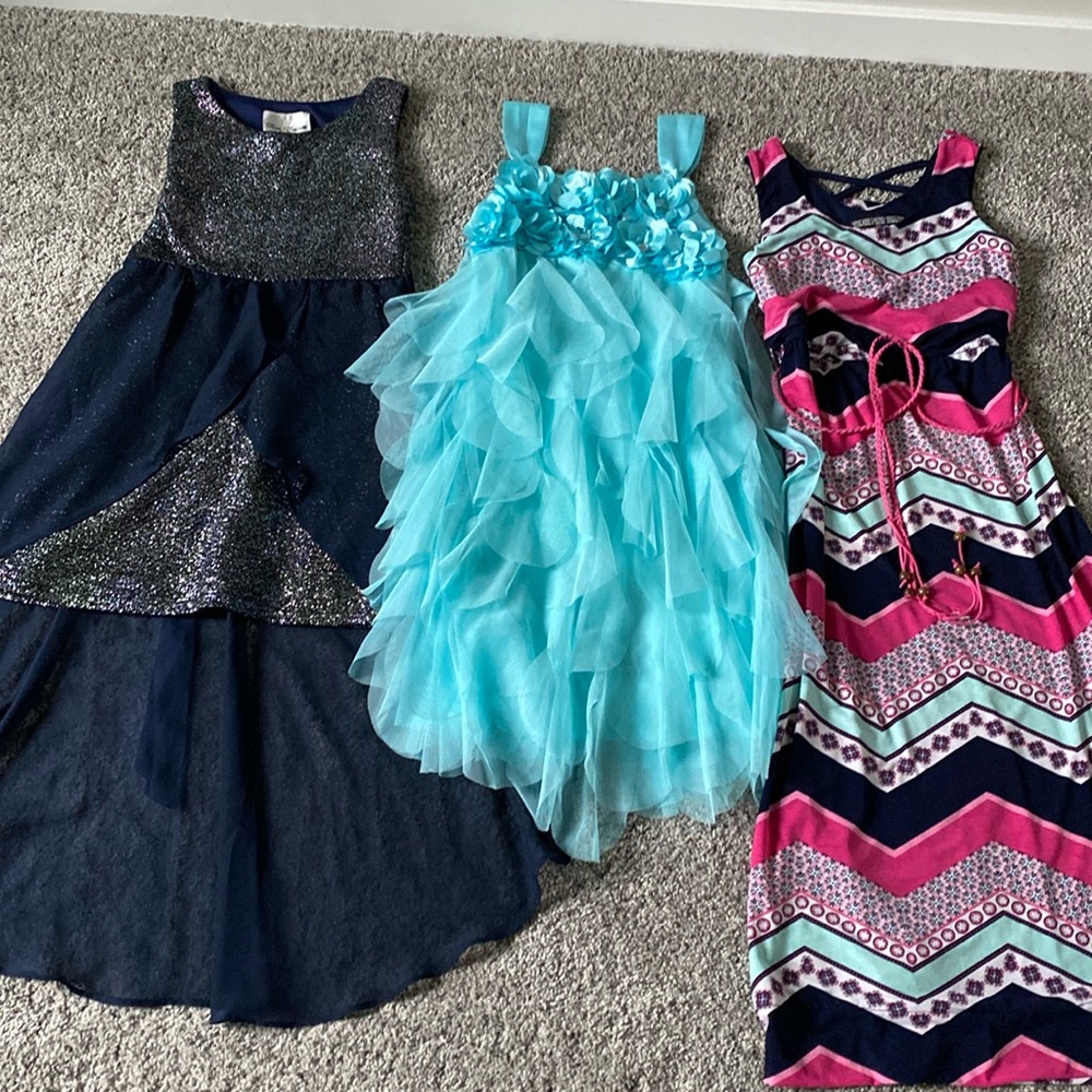 Girl’s dresses *3* size 7